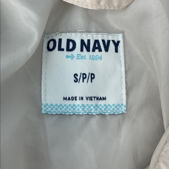 ❤️3/$30 Old Navy Women's Cream Quilted Jacket - Picture 6 of 8